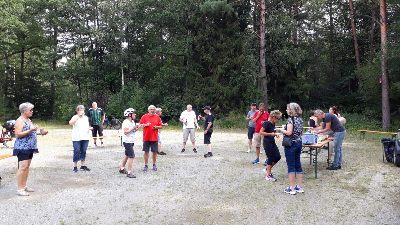 SV-Barwedel_Freizeitsport_Die-Freizeitsparte-radelt-zur-Heidebluete-nach-Betzhorn_07